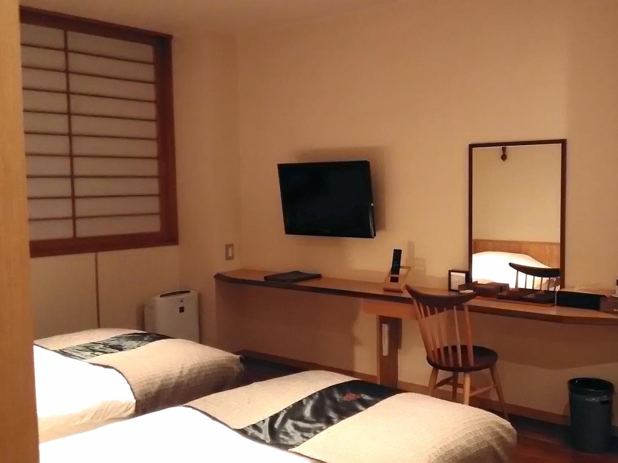 Niseko Konbu Onsen Tsuruga Moku-No-Sho Hotel Room photo