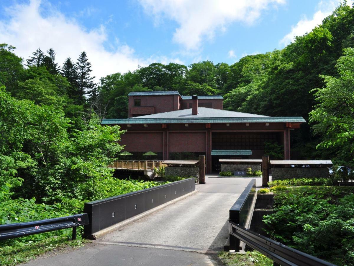 Niseko Konbu Onsen Tsuruga Moku-No-Sho Hotel Exterior photo